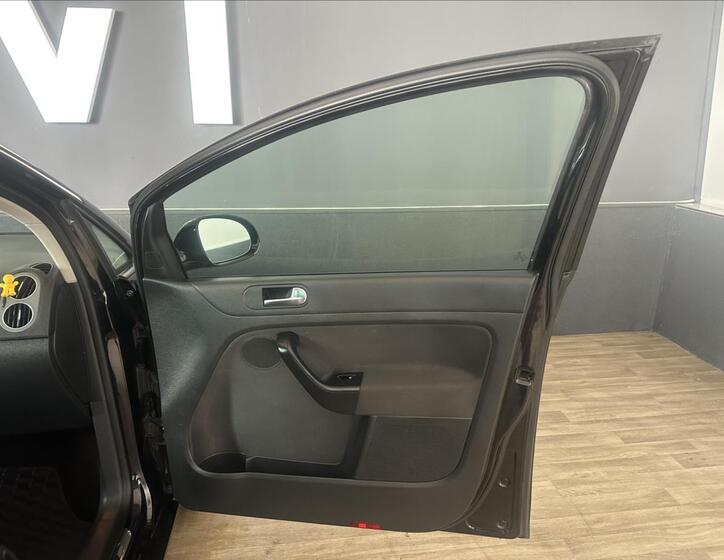 Volkswagen Golf Plus 20