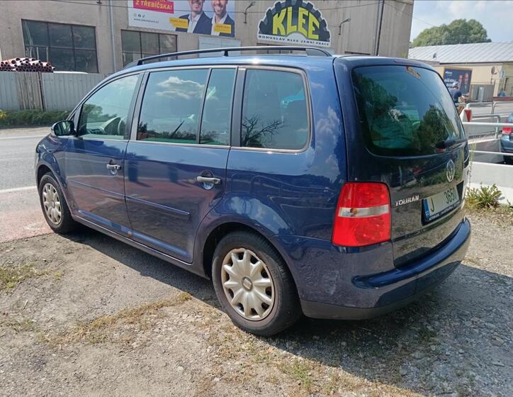 Volkswagen Touran 9