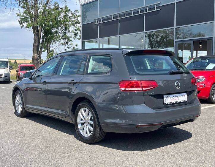 Volkswagen Passat 16