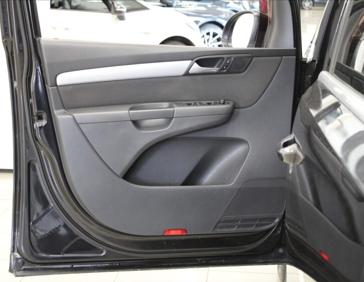 Volkswagen Sharan 15