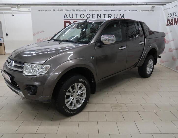 Mitsubishi L200 1