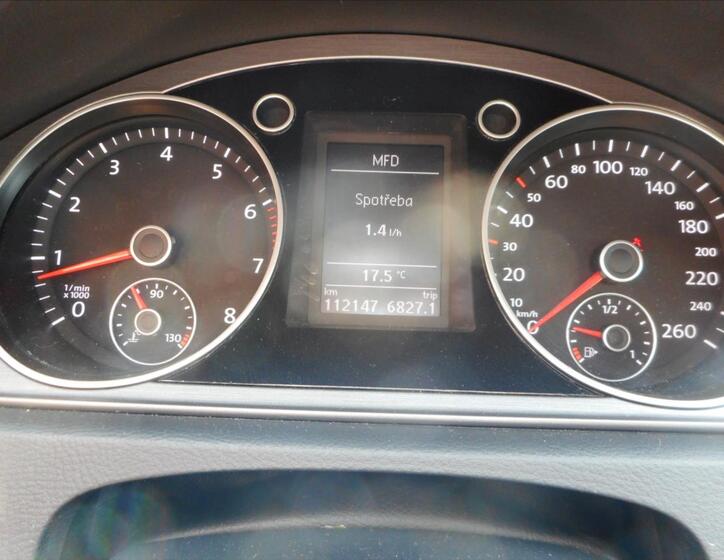 Volkswagen Passat 12
