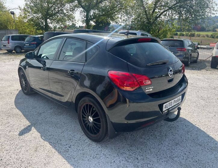 Opel Astra 13