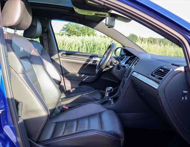 Volkswagen Golf 15