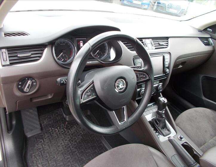 Škoda Octavia 21