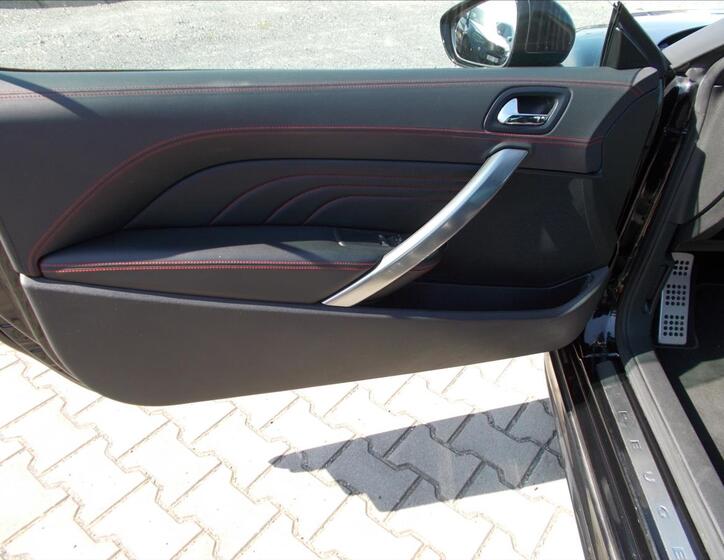 Peugeot RCZ 22