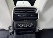 BMW i5 15