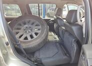 Nissan Pathfinder 8