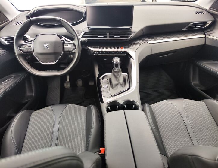 Peugeot 3008 13