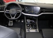 Volkswagen Touareg 8