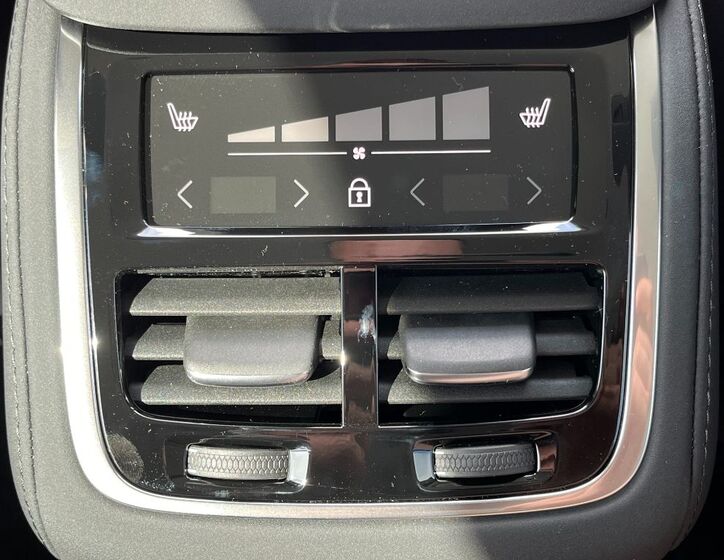 Volvo XC90 16