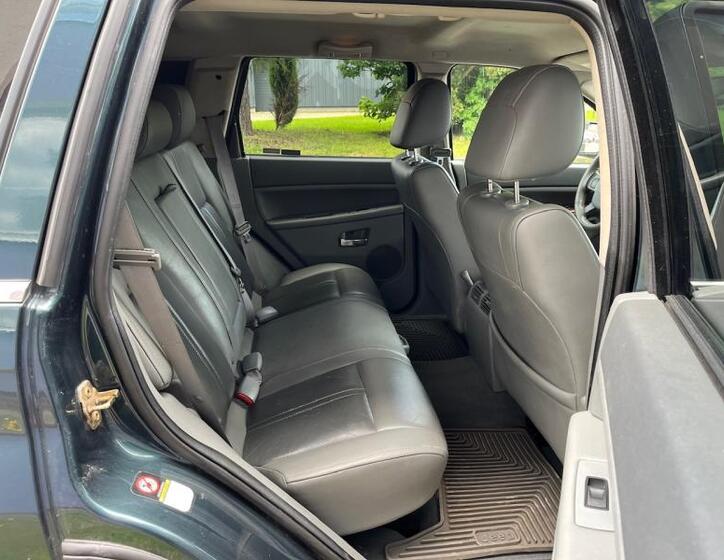 Jeep Grand Cherokee 22