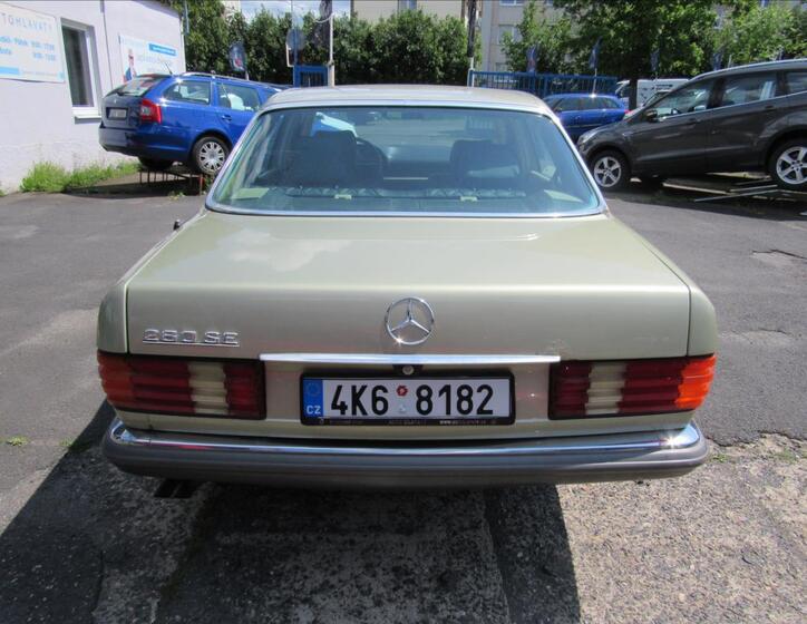Mercedes-Benz 126 5