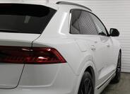 Audi SQ8 56