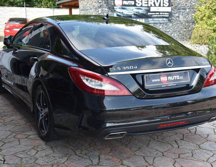 Mercedes-Benz CLS 10