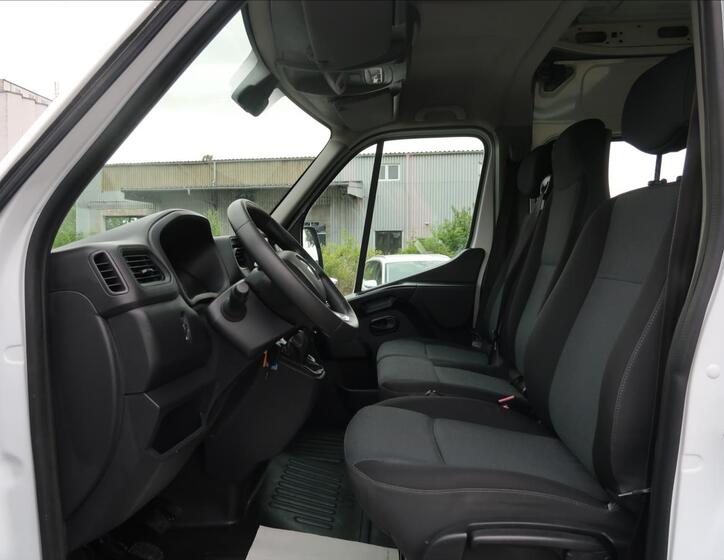 Renault Master 12