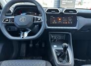 MG ZS 7