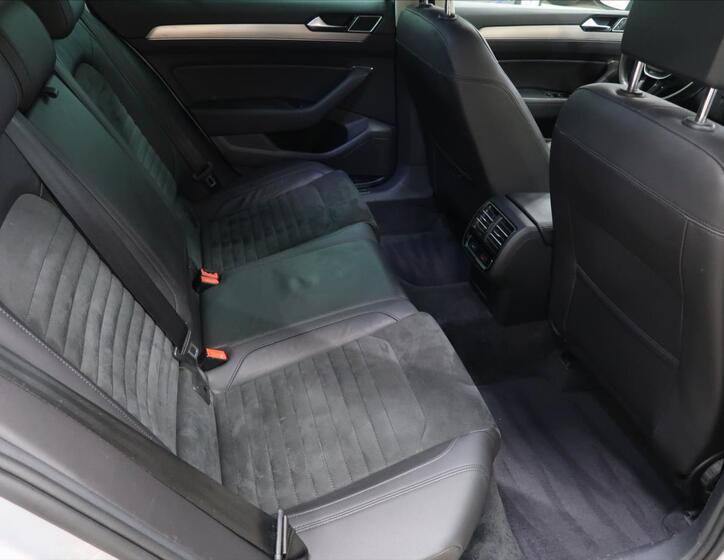 Volkswagen Passat 14