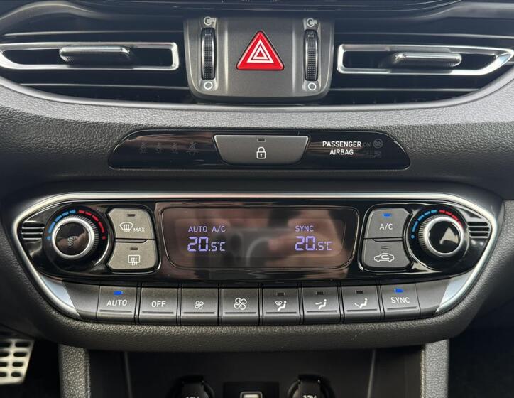 Hyundai i30 20