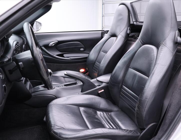 Porsche Boxster 19