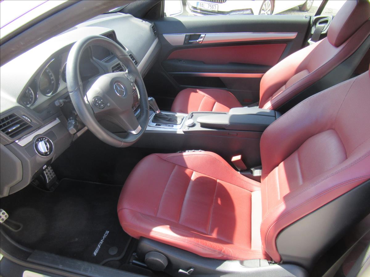 Mercedes-Benz Třídy E