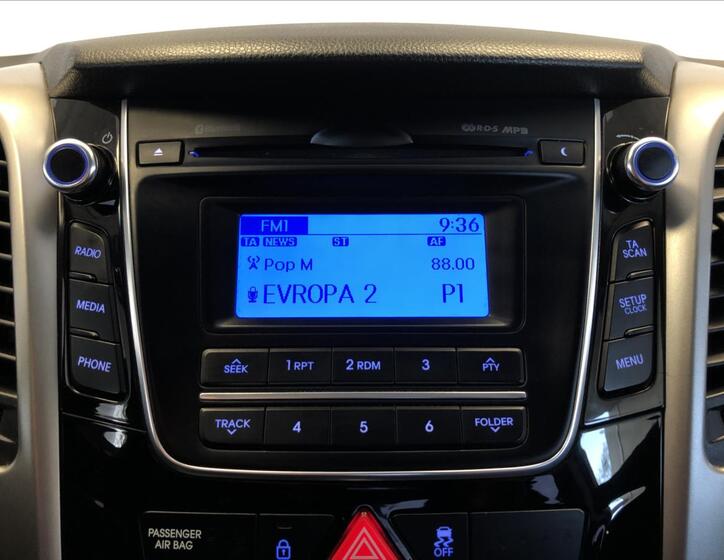 Hyundai i30 24