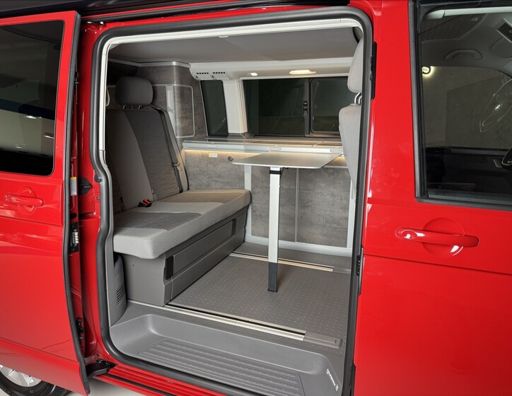 Volkswagen California 11