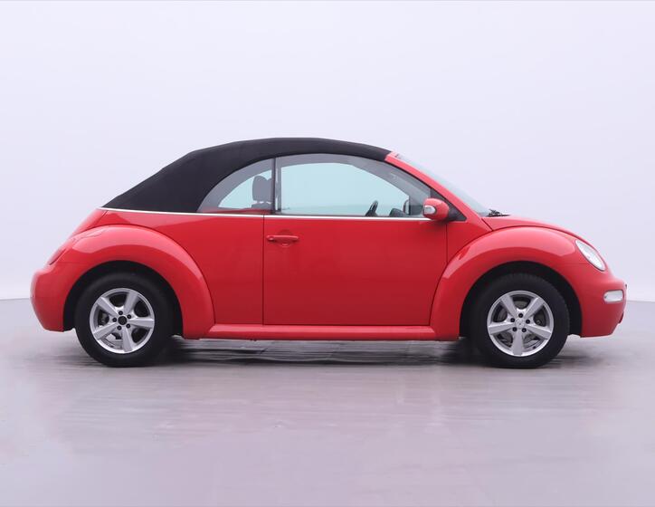 Volkswagen New Beetle 11