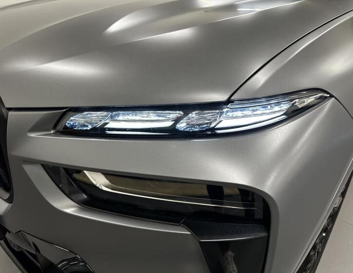 BMW X7 4