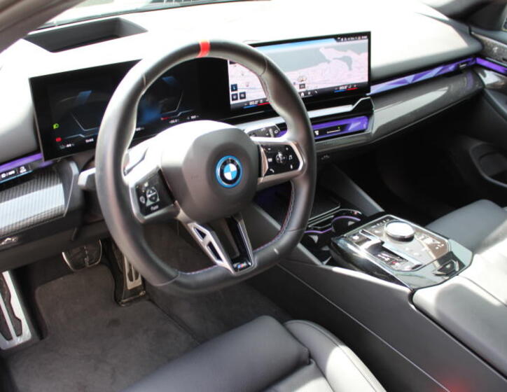 BMW Řada 5 8