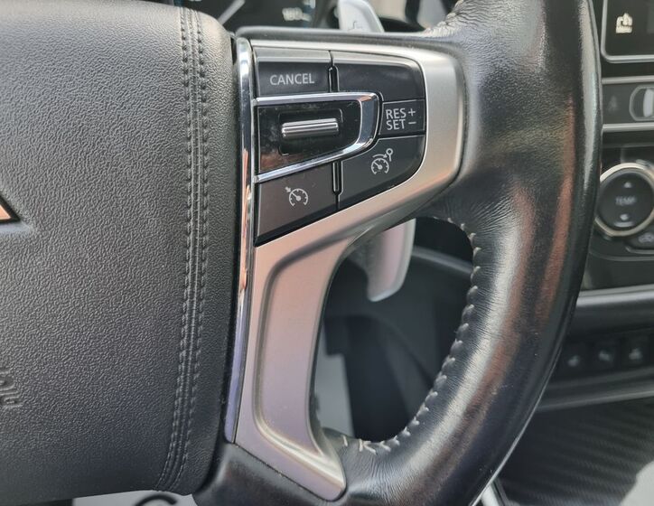 Mitsubishi Outlander 16