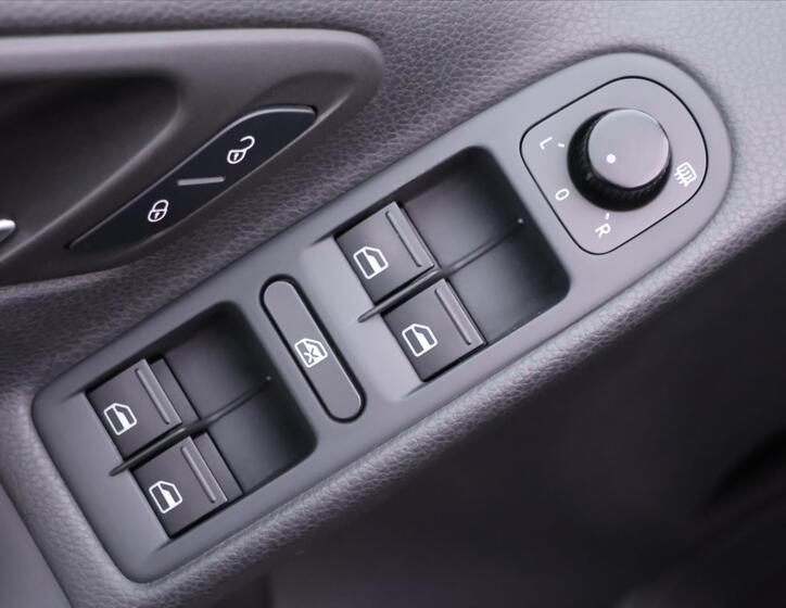 Volkswagen Golf 15