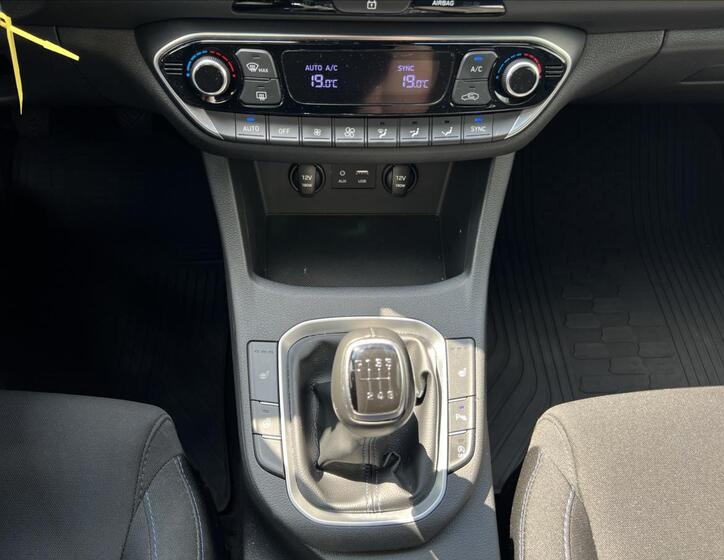 Hyundai i30 14
