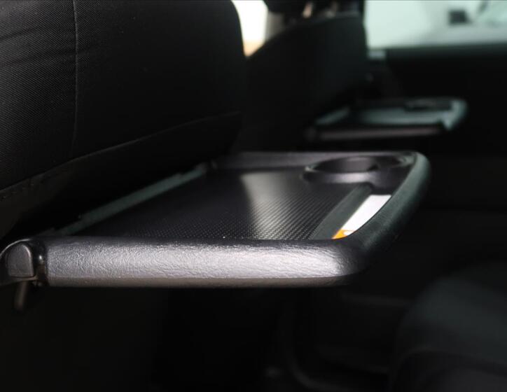 Mazda 5 29