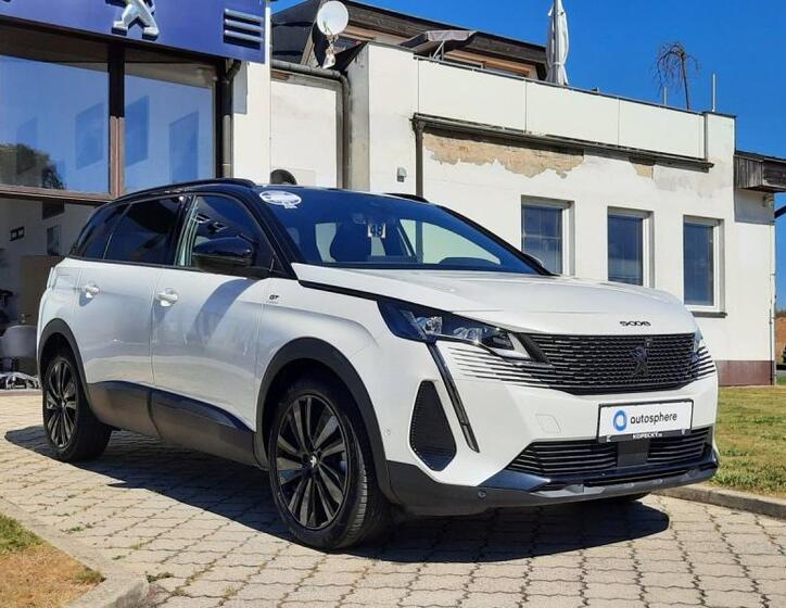 Peugeot 5008 9