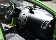 Hyundai i20 16