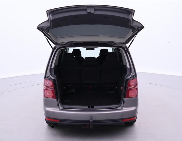Volkswagen Touran 9