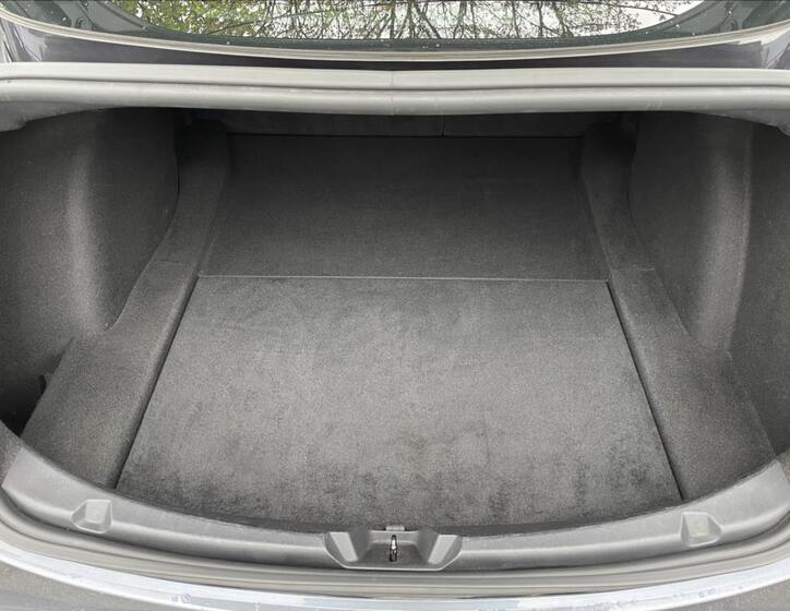 Tesla Model 3 35