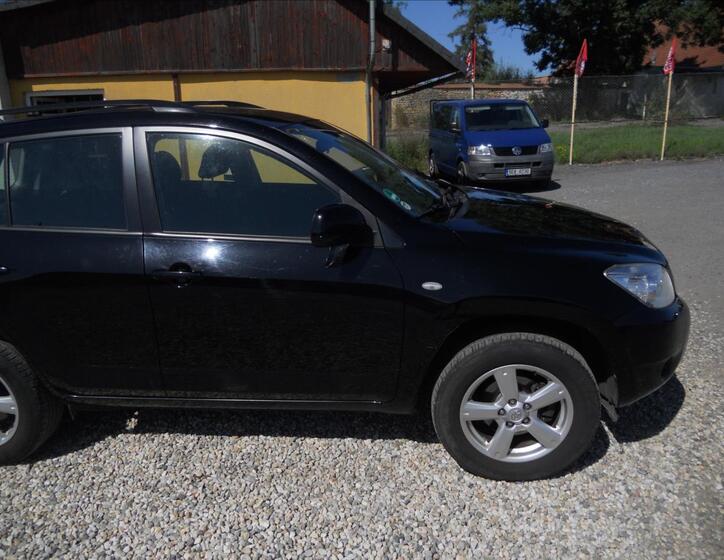 Toyota RAV4 4