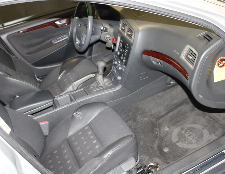 Volvo V70 17