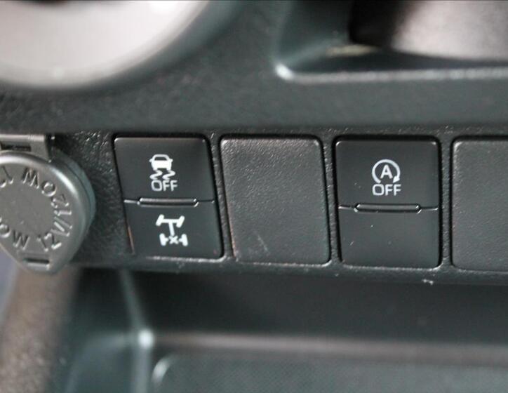 Toyota Hilux 15