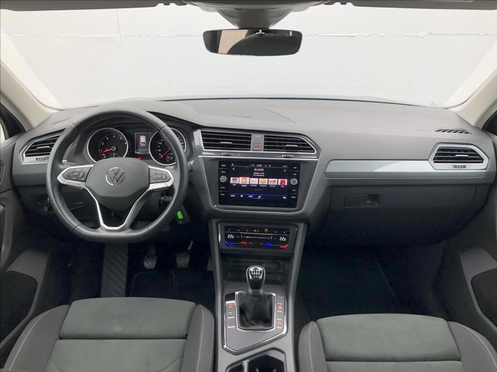 Volkswagen Tiguan 6
