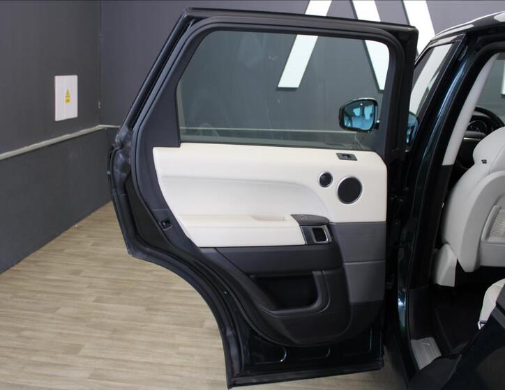 Land Rover Range Rover Sport 14