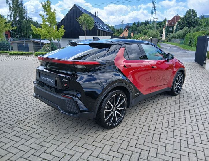 Toyota C-HR 7