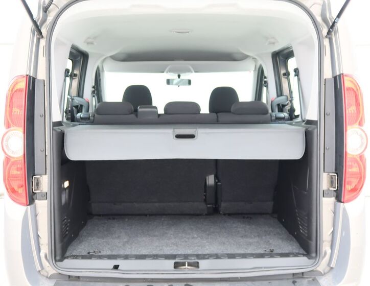 Opel Combo 11