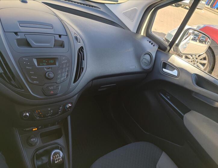Ford Tourneo Courier 31