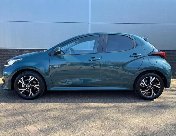 Toyota Yaris 4