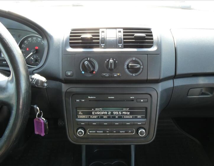 Škoda Roomster 28