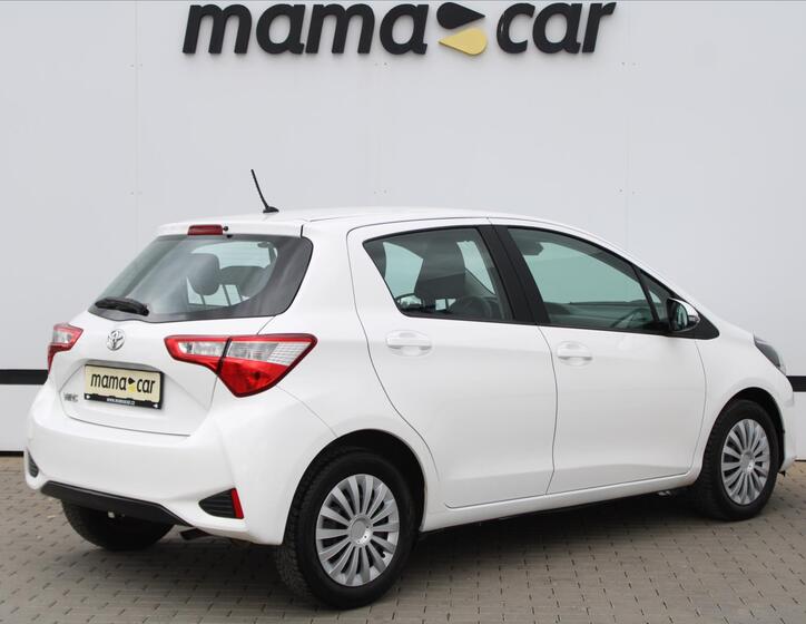 Toyota Yaris 7