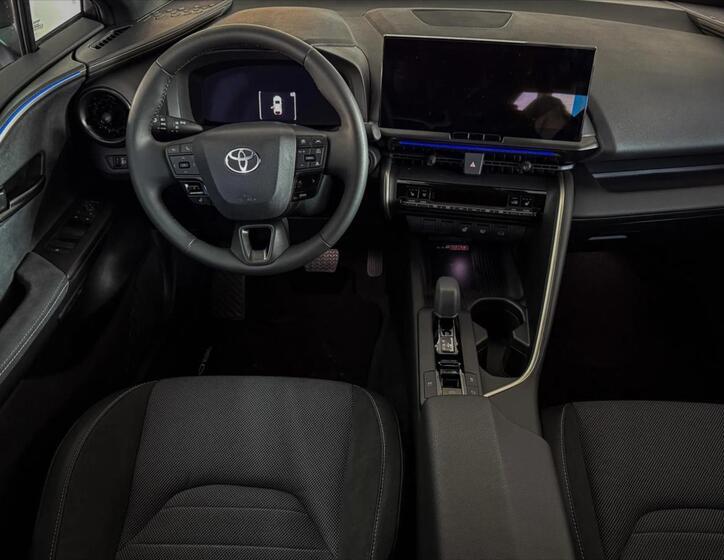 Toyota C-HR 6